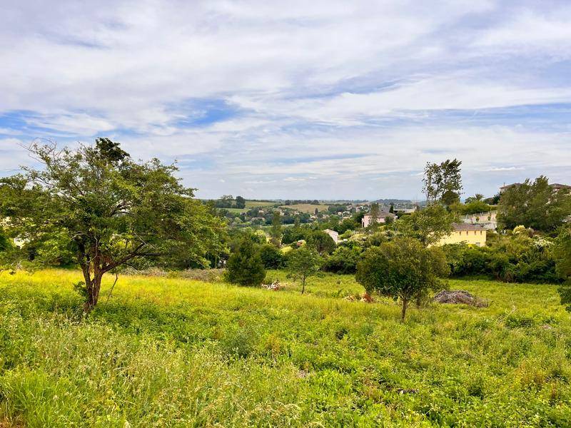 Terrain seul à Lacroix-Falgarde en Haute-Garonne (31) de 1354 m² à vendre au prix de 175900€ - 2