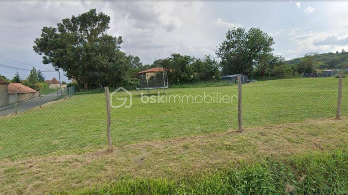Terrain seul à Lascazères en Hautes-Pyrénées (65) de 1430 m² à vendre au prix de 23000€ - 1