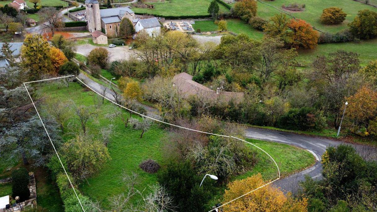 Terrain seul à Savignac en Aveyron (12) de 1327 m² à vendre au prix de 20000€ - 2