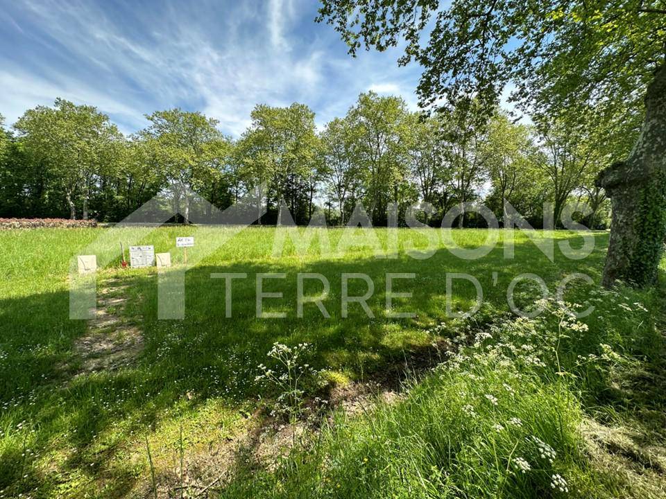 Terrain seul à Soual en Tarn (81) de 1175 m² à vendre au prix de 45000€ - 1