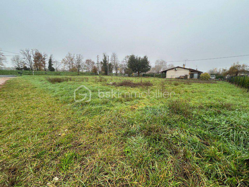 Terrain seul à Castelsarrasin en Tarn-et-Garonne (82) de 1500 m² à vendre au prix de 75000€ - 3