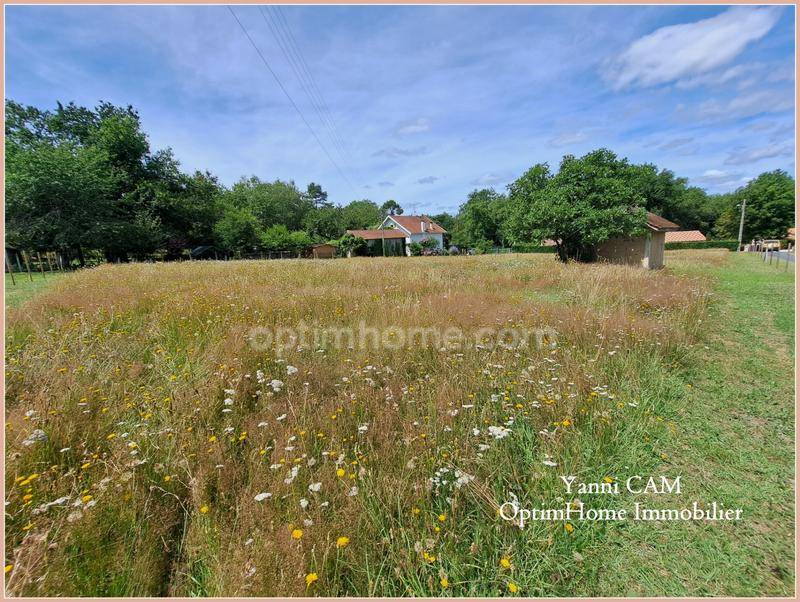 Terrain seul à Mussidan en Dordogne (24) de 2520 m² à vendre au prix de 55000€ - 2