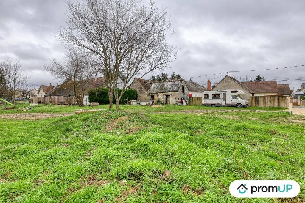 Terrain seul à Les Montils en Loir-et-Cher (41) de 701 m² à vendre au prix de 60000€ - 1