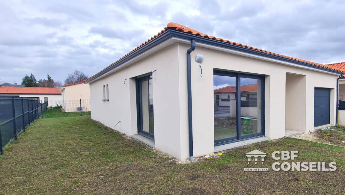 Programme terrain + maison à Ennezat en Puy-de-Dôme (63) de 103 m² à vendre au prix de 254900€ - 1