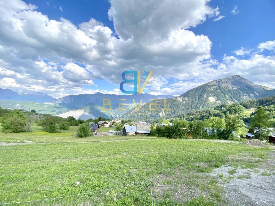 Terrain seul à Villarembert en Savoie (73) de 654 m² à vendre au prix de 176000€ - 2