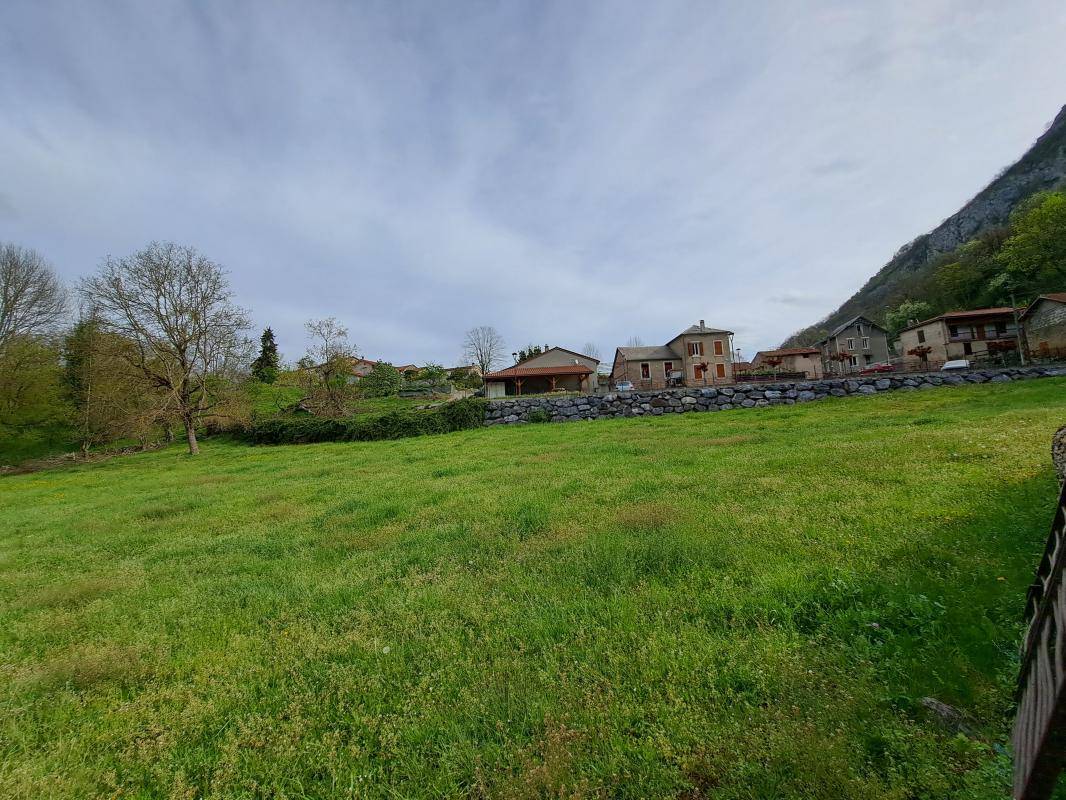 Terrain seul à Troubat en Hautes-Pyrénées (65) de 1927 m² à vendre au prix de 30000€ - 2