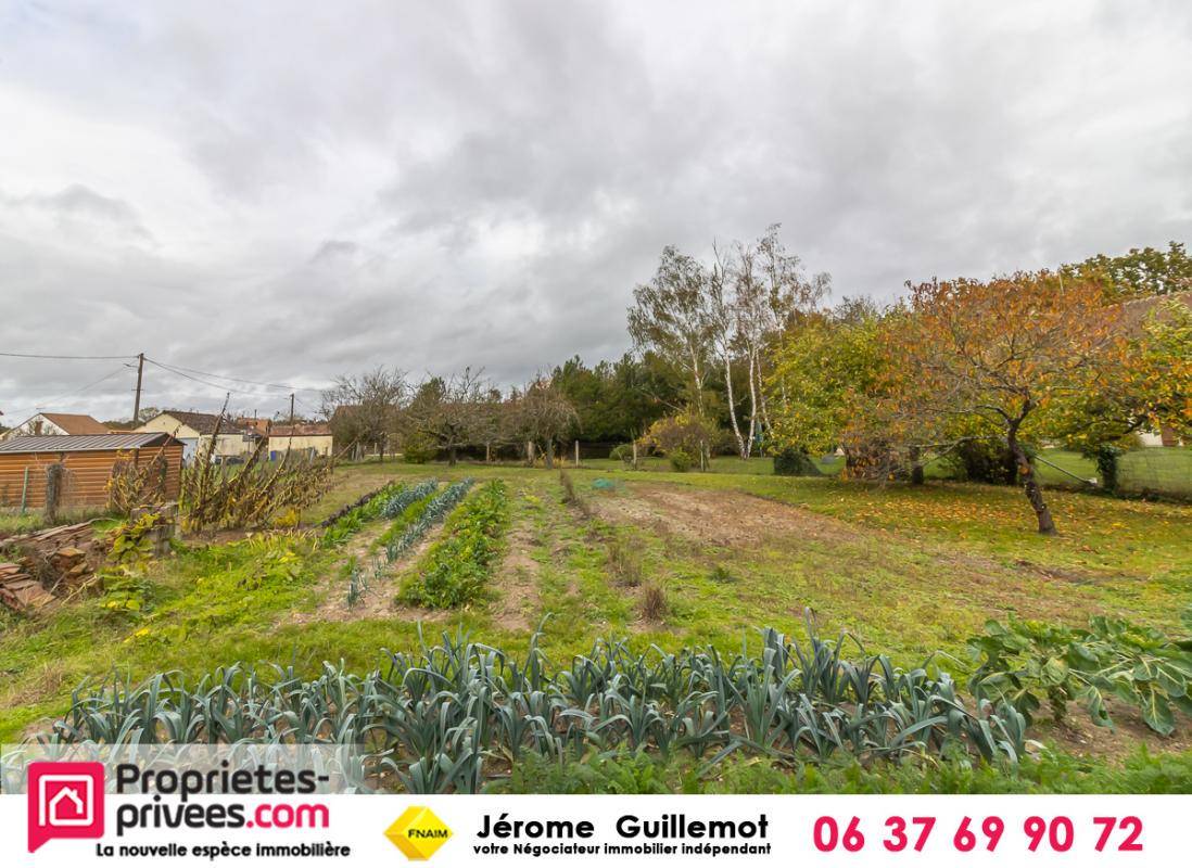 Terrain seul à Selles-Saint-Denis en Loir-et-Cher (41) de 950 m² à vendre au prix de 41990€ - 1