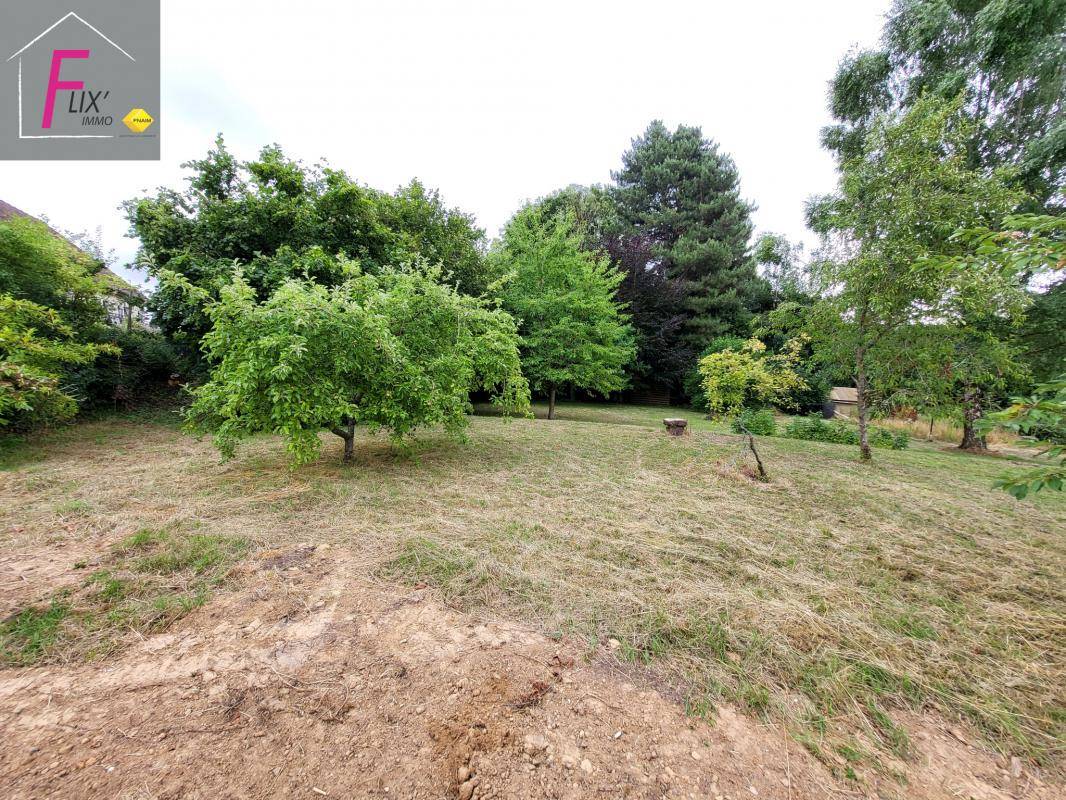 Terrain seul à Domart-en-Ponthieu en Somme (80) de 1200 m² à vendre au prix de 36000€