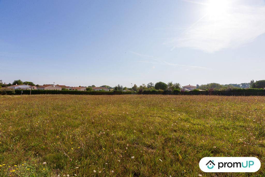 Terrain seul à Cravans en Charente-Maritime (17) de 3920 m² à vendre au prix de 140200€ - 2