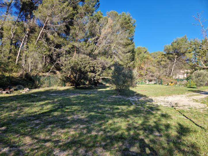 Terrain seul à Ventabren en Bouches-du-Rhône (13) de 477 m² à vendre au prix de 265000€ - 3