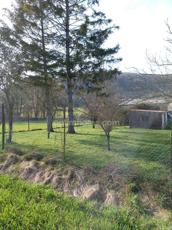 Terrain seul à Brandeville en Meuse (55) de 1030 m² à vendre au prix de 24500€ - 1