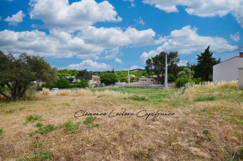 Terrain seul à Aramon en Gard (30) de 597 m² à vendre au prix de 154000€ - 1