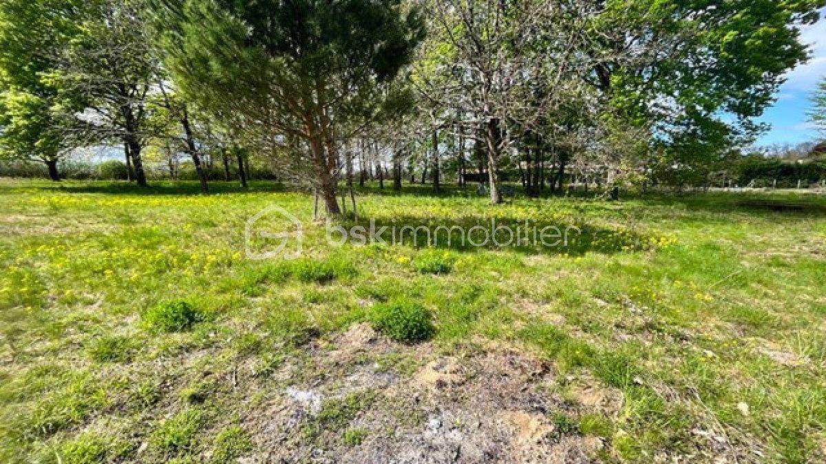 Terrain seul à Creysse en Dordogne (24) de 2155 m² à vendre au prix de 58375€