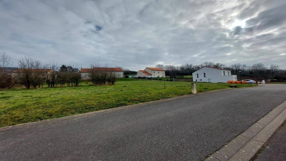 Terrain seul à Arry en Moselle (57) de 830 m² à vendre au prix de 141000€ - 3