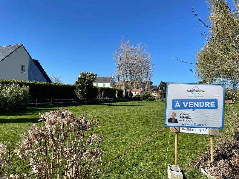 Terrain seul à Ploudalmézeau en Finistère (29) de 1640 m² à vendre au prix de 231000€ - 1