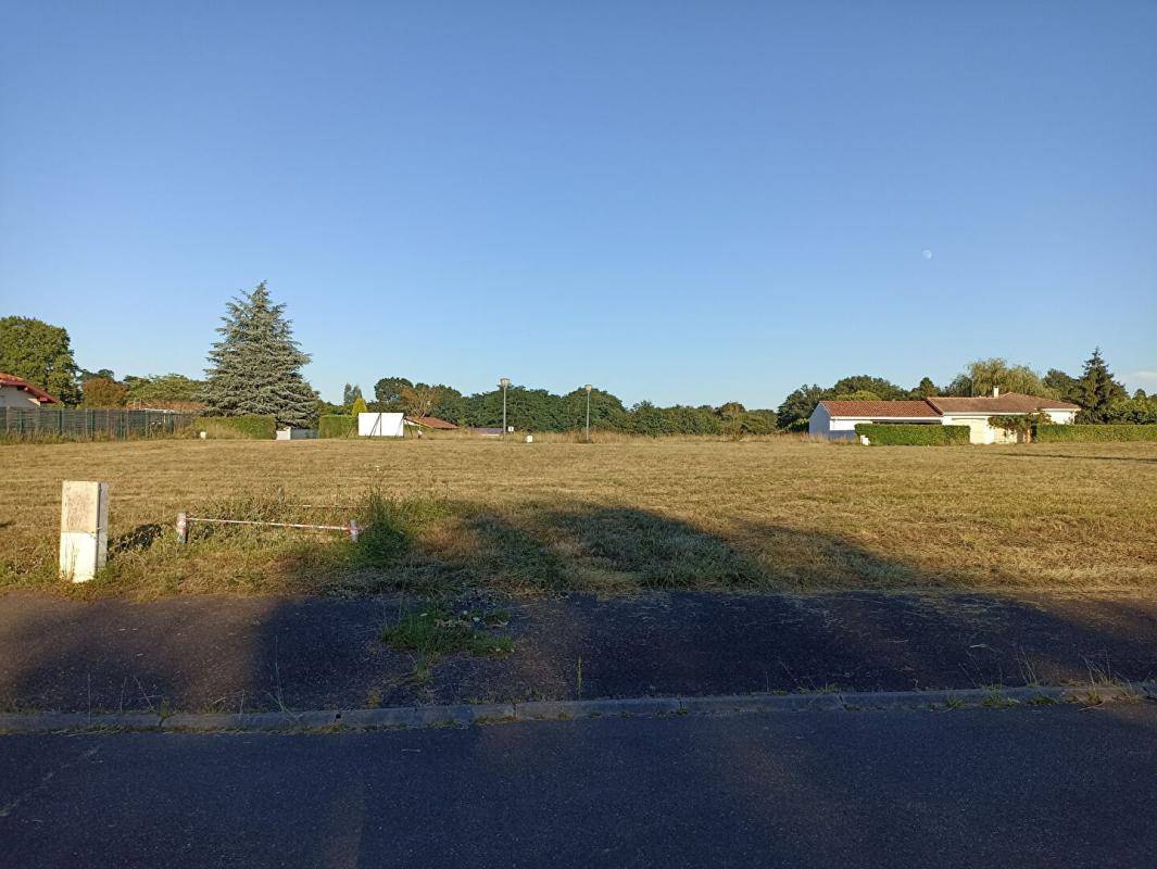 Terrain seul à Poyanne en Landes (40) de 870 m² à vendre au prix de 57190€ - 3