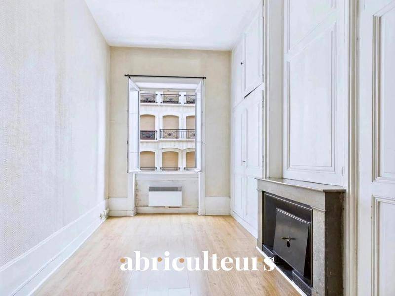 Image de l'annonce T2 bis de charme 71 m² lumineux…