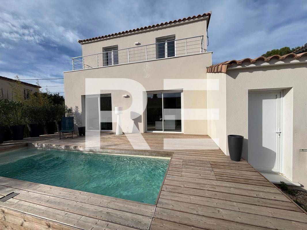 Image de l'annonce MAISON MODERNE AVEC PISCINE CROIX DE FER