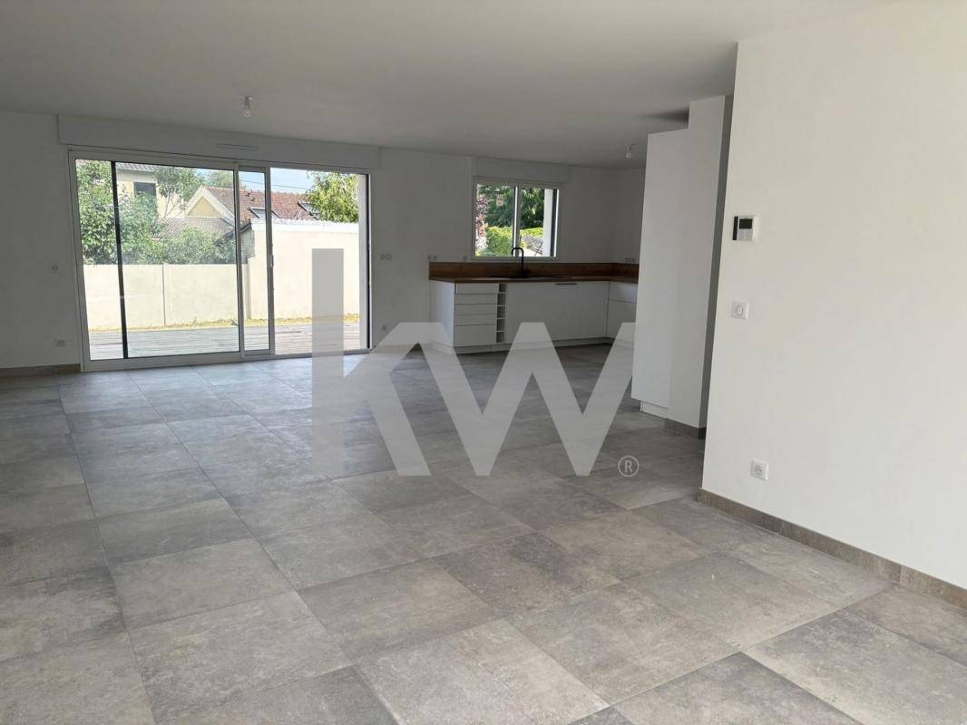 Image de l'annonce A VENDRE A TINQUEUX MAISON DE T7…
