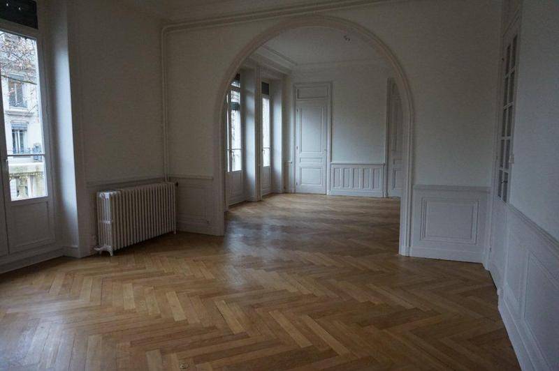 Image de l'annonce F5 - SALON DOUBLE BALCON FILANT- 10…