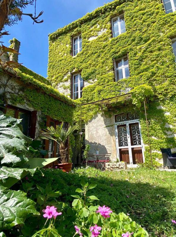 Image de l'annonce CARCASSONNE : Maison de caractère avec jardinet