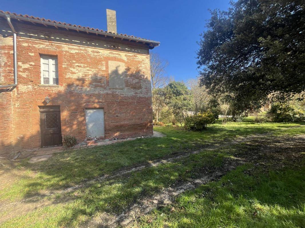 Image de l'annonce FERME A RENOVER AVEC JARDIN ET BOIS