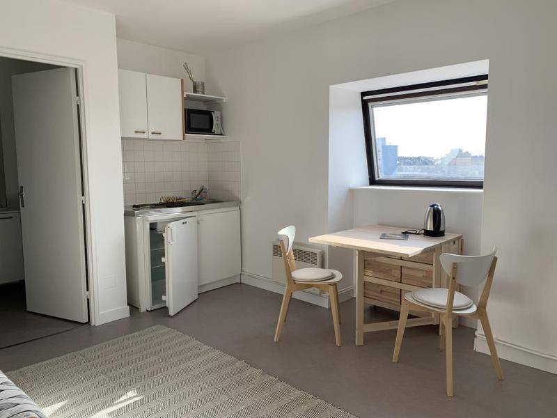 Image de l'annonce Studio meublé Bourg l'Evêque