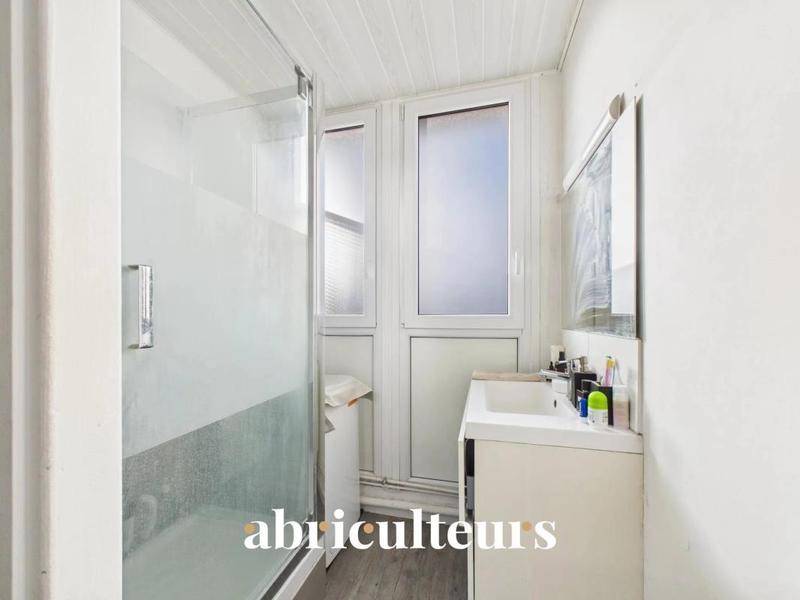 Image de l'annonce BOULOGNE BILLANCOURT - LUMINEUX STUDIO AVEC GRANDES…