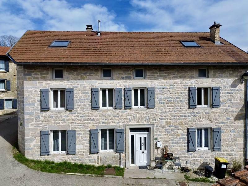 Image de l'annonce Maison en pierre de 9 pièces principales