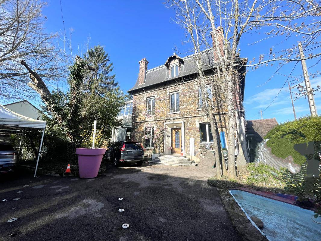 Image de l'annonce MAISON DE VILLE + DEPENDANCE