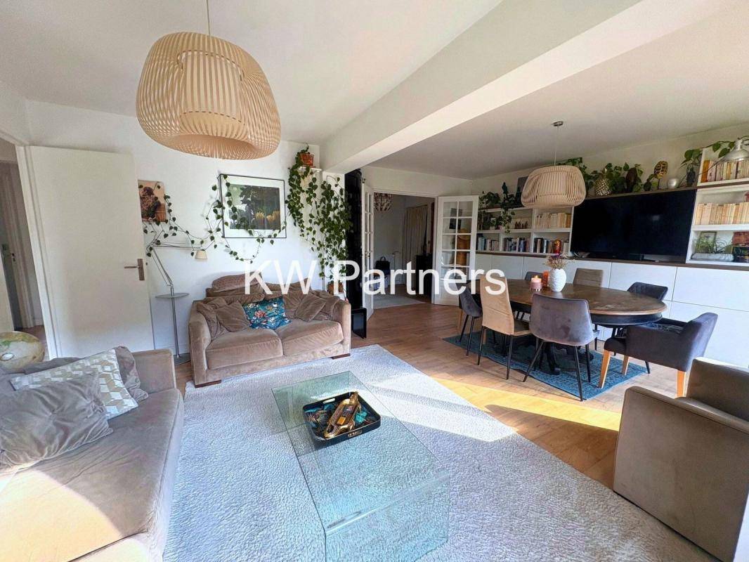 Image de l'annonce 4 pièces traversant de 88 m² avec…