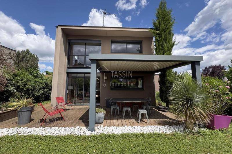 Image de l'annonce Tassin Bourg - Maison contemporaine 3 chambres