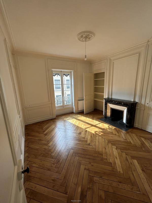 Image de l'annonce F2 - 55.02m² - Rue Vaubecour -…