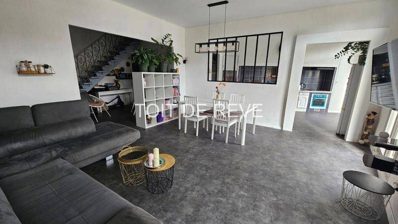 Image de l'annonce T5 en duplex de 125m² à Gigean