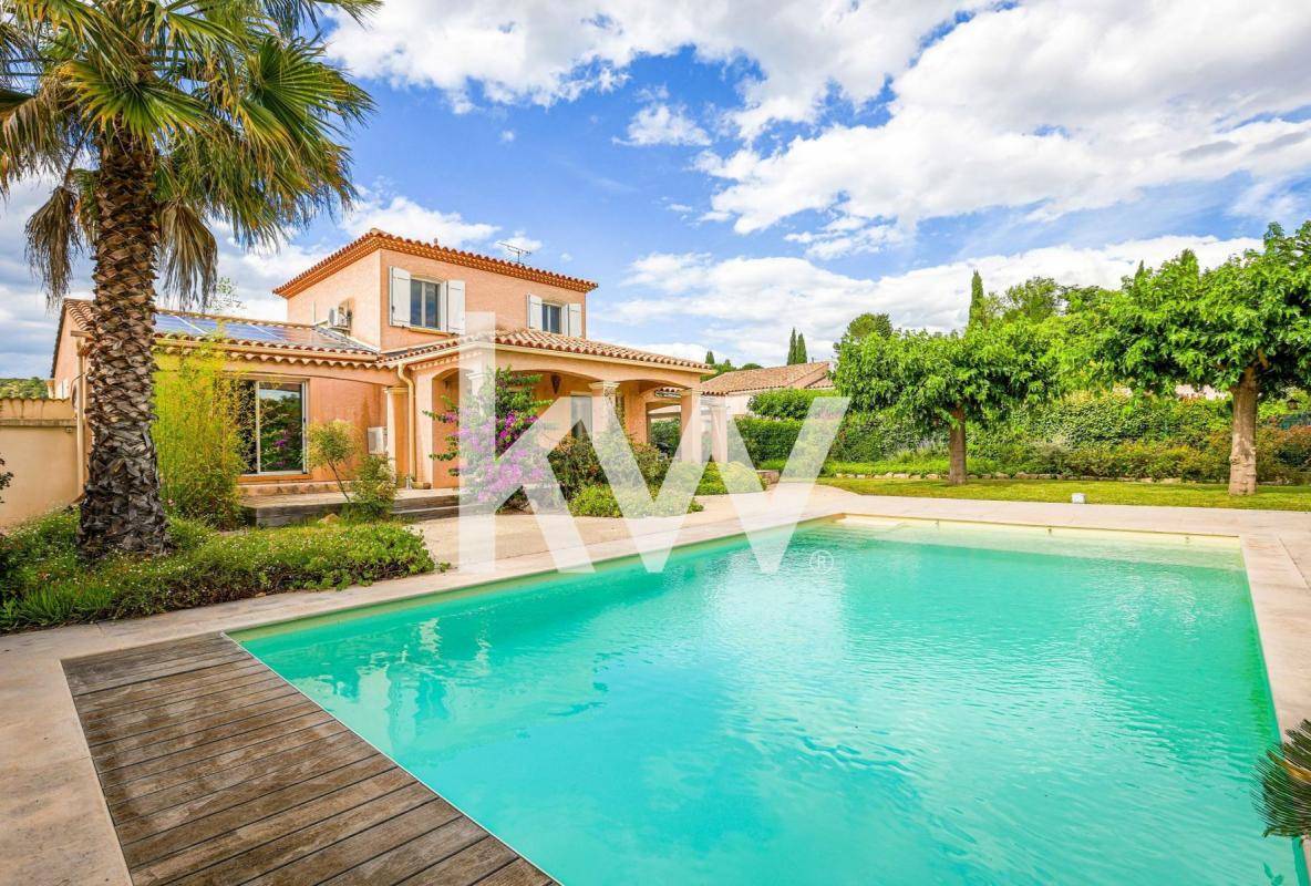 Image de l'annonce Villa 7 pièces avec piscine à CLARENSAC