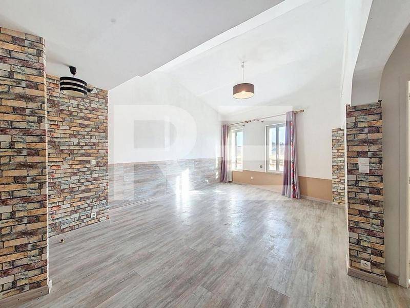 Image de l'annonce T2 BIS AVEC COMBLES POUR CREATION DUPLEX…