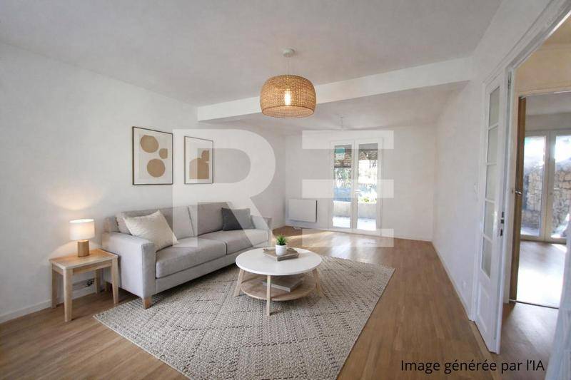 Image de l'annonce RAVISSANTE MAISON DE 90M2 A NIMES