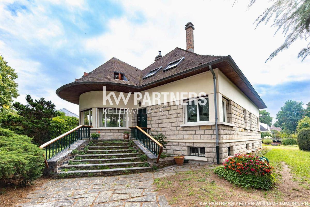 Image de l'annonce MAISONS LAFFITTE : maison F8 (260 m²)…