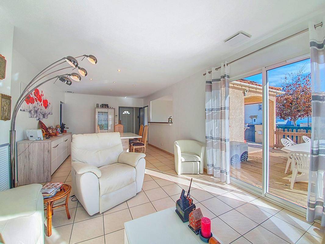 Image de l'annonce Villa indépendante plain pied avec piscine et…