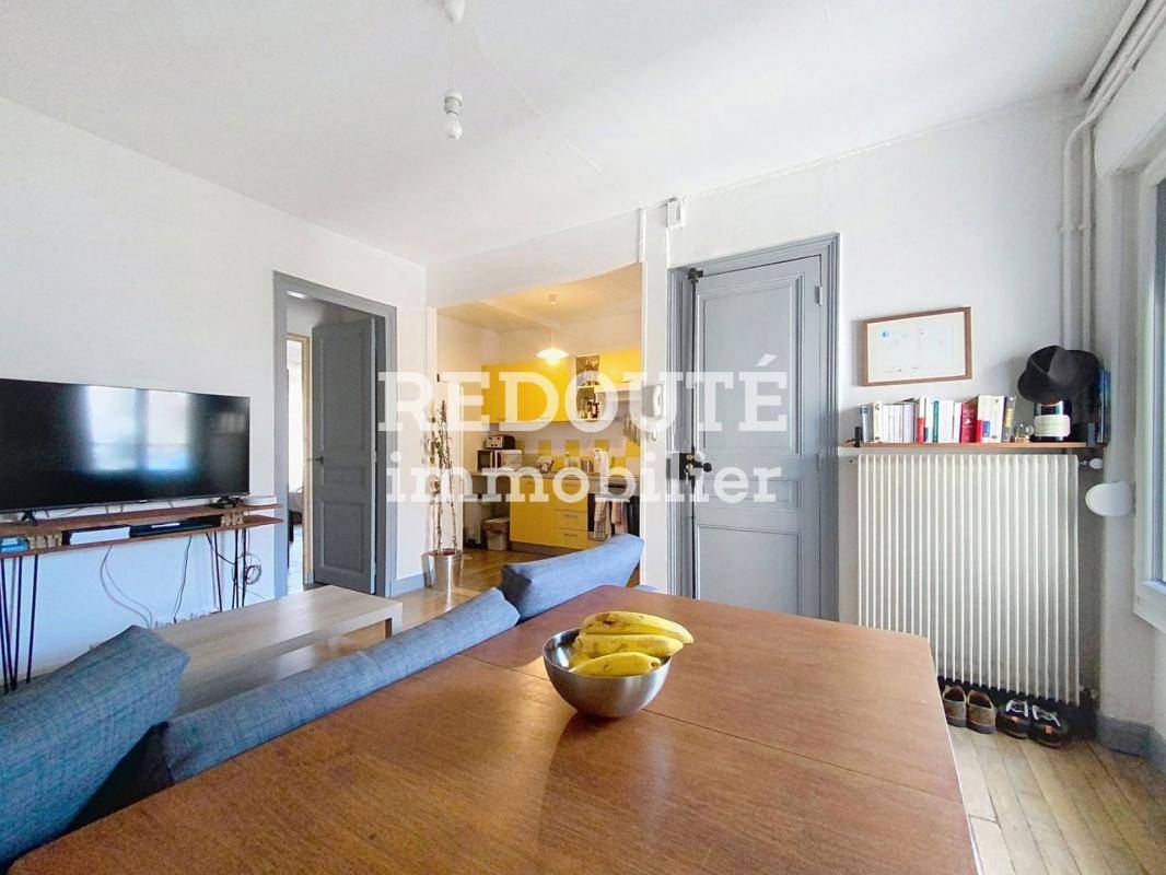 Image de l'annonce A VENDRE : APPARTEMENT MEUBLÉ CENTRE-VILLE -…