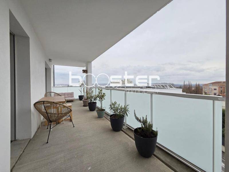 Image de l'annonce Guilhemery - Superbe Appartement Dernier étage avec…