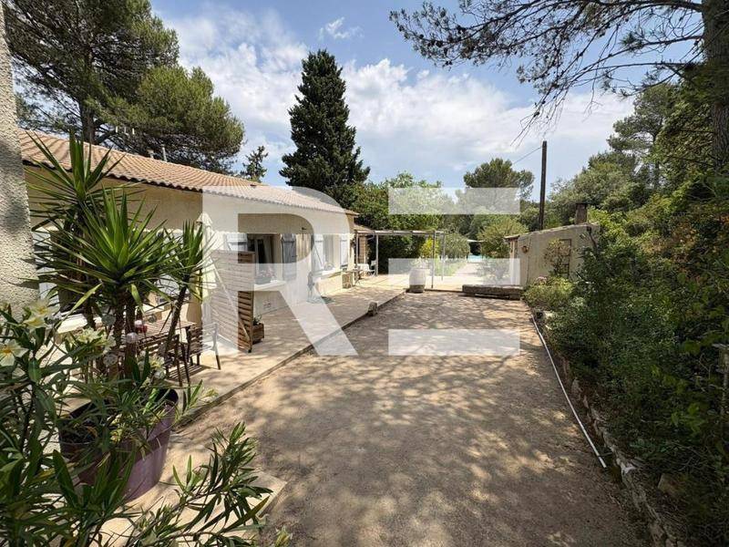 Image de l'annonce A VENDRE DANS LES HAUTEURS DE NIMES…