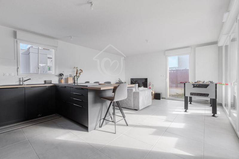 Image de l'annonce Maison moderne T4 – Rooftop, garage, tram…