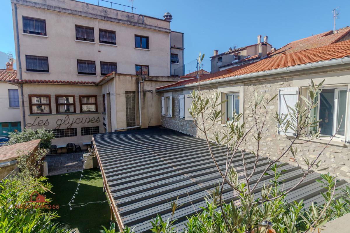 Image de l'annonce Logement attenant vendu avec l’Hôtel Les Glycines…