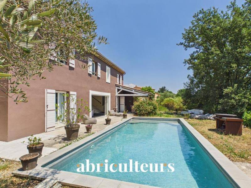 Image de l'annonce Spacieuse villa avec piscine et terrain d’environ…
