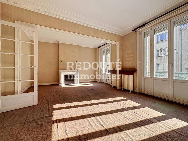 Image de l'annonce APPARTEMENT BOURGEOIS À RÉNOVER – HYPER CENTRE…