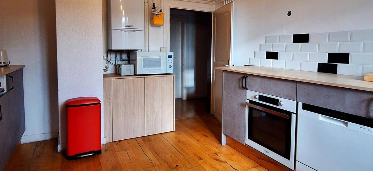 Image de l'annonce À VENDRE – Appartement spacieux en centre-ville…