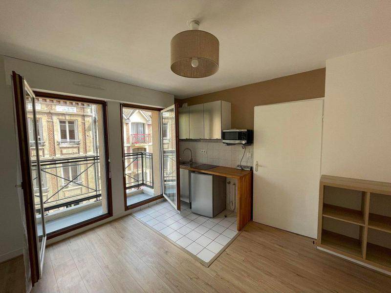 Image de l'annonce A LOUER - STUDIO de 20m2 avec…