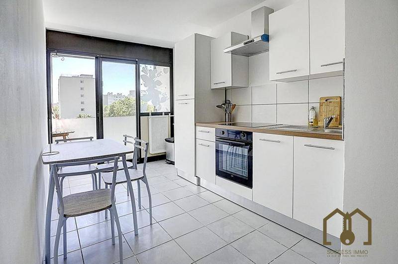 Image de l'annonce Chambre en colocation meublée Vaulx-en-Velin T5 70,91m²