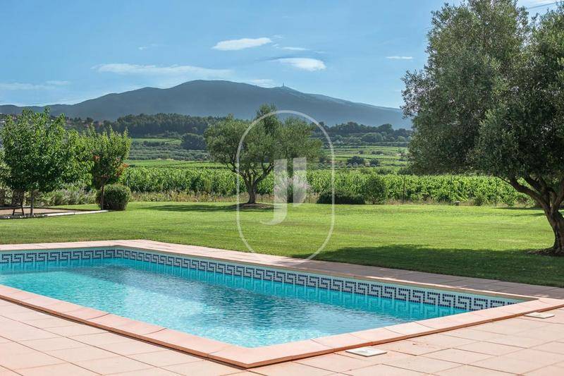 Image de l'annonce Villa avec piscine et vue sur le…